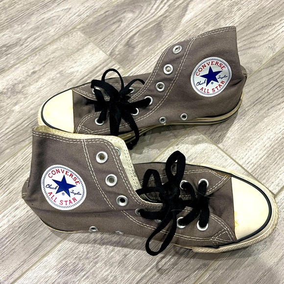 Converse Shoes - GREY HIGH RISE CONVERSE WOMENS SIZE 7